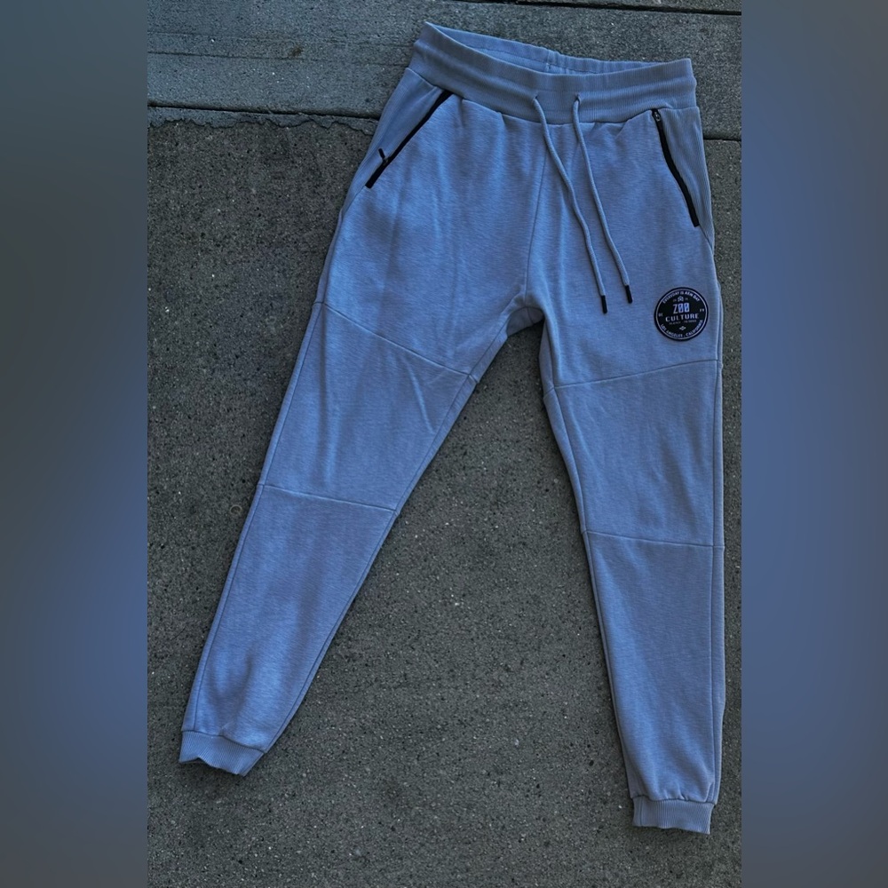 Zoo Culture Gray Sweatpants-Large
